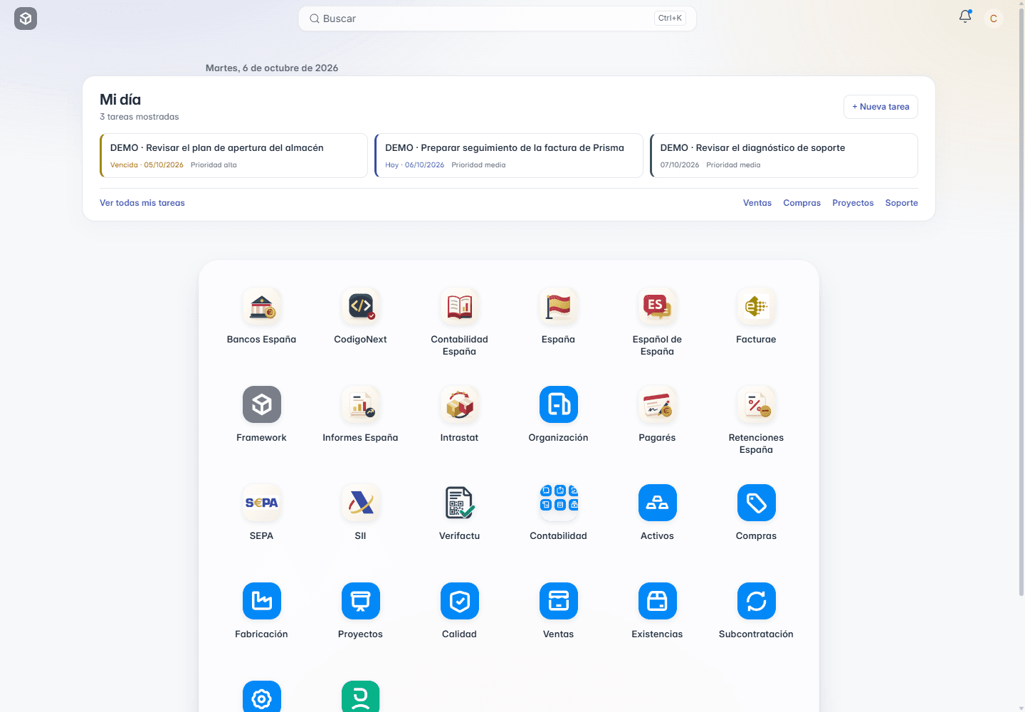 Escritorio de ERPNext de demostración con los accesos a todos los módulos: contabilidad, ventas, compras, existencias, fabricación y más
